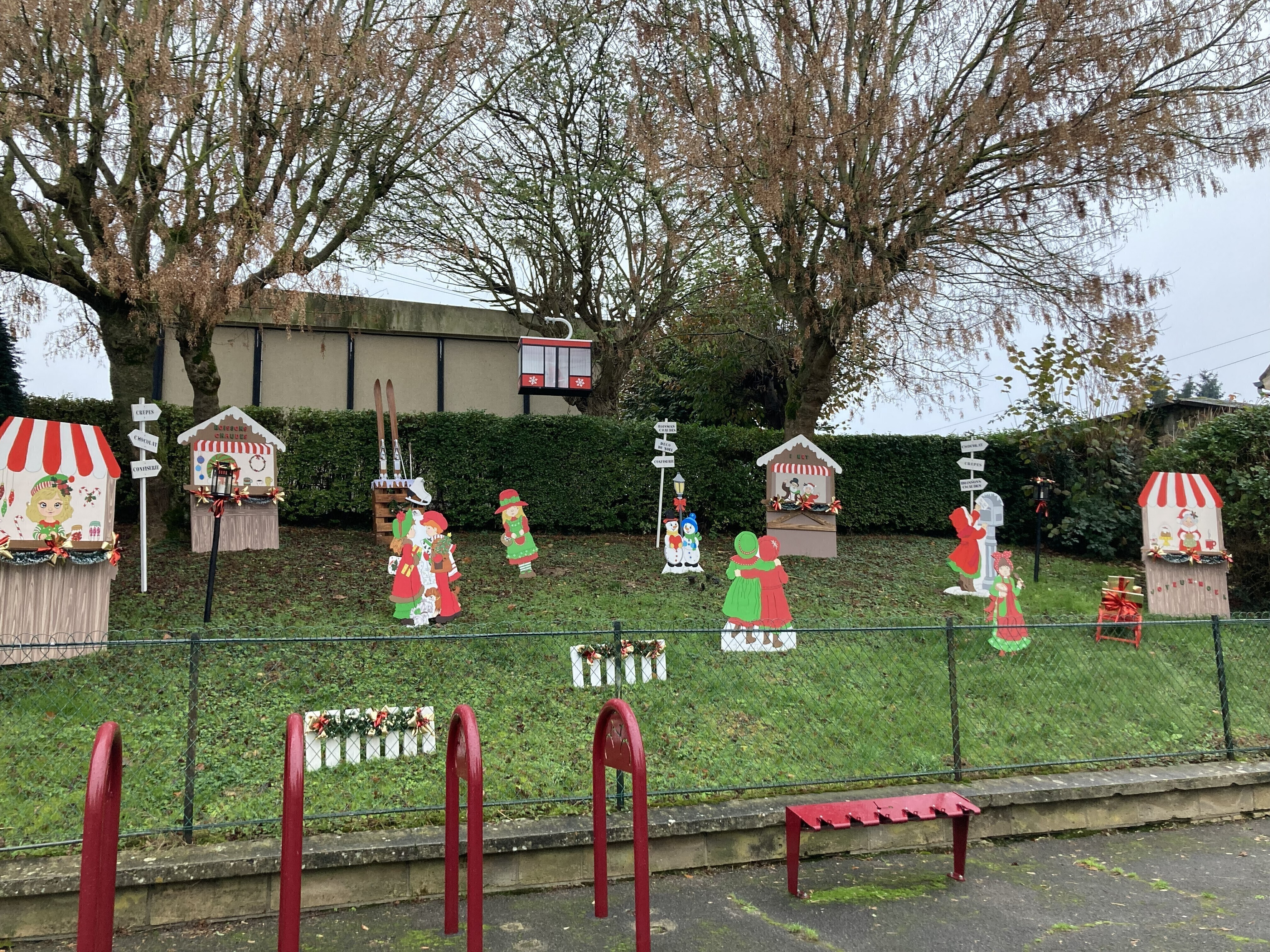 deco Noel ecole berthelot 2025