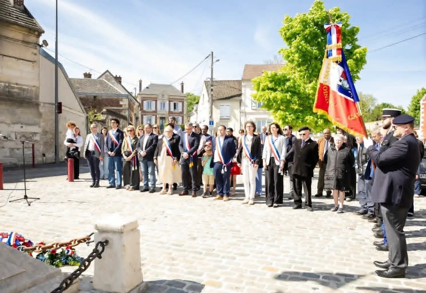 photo monument aux morts déportation
